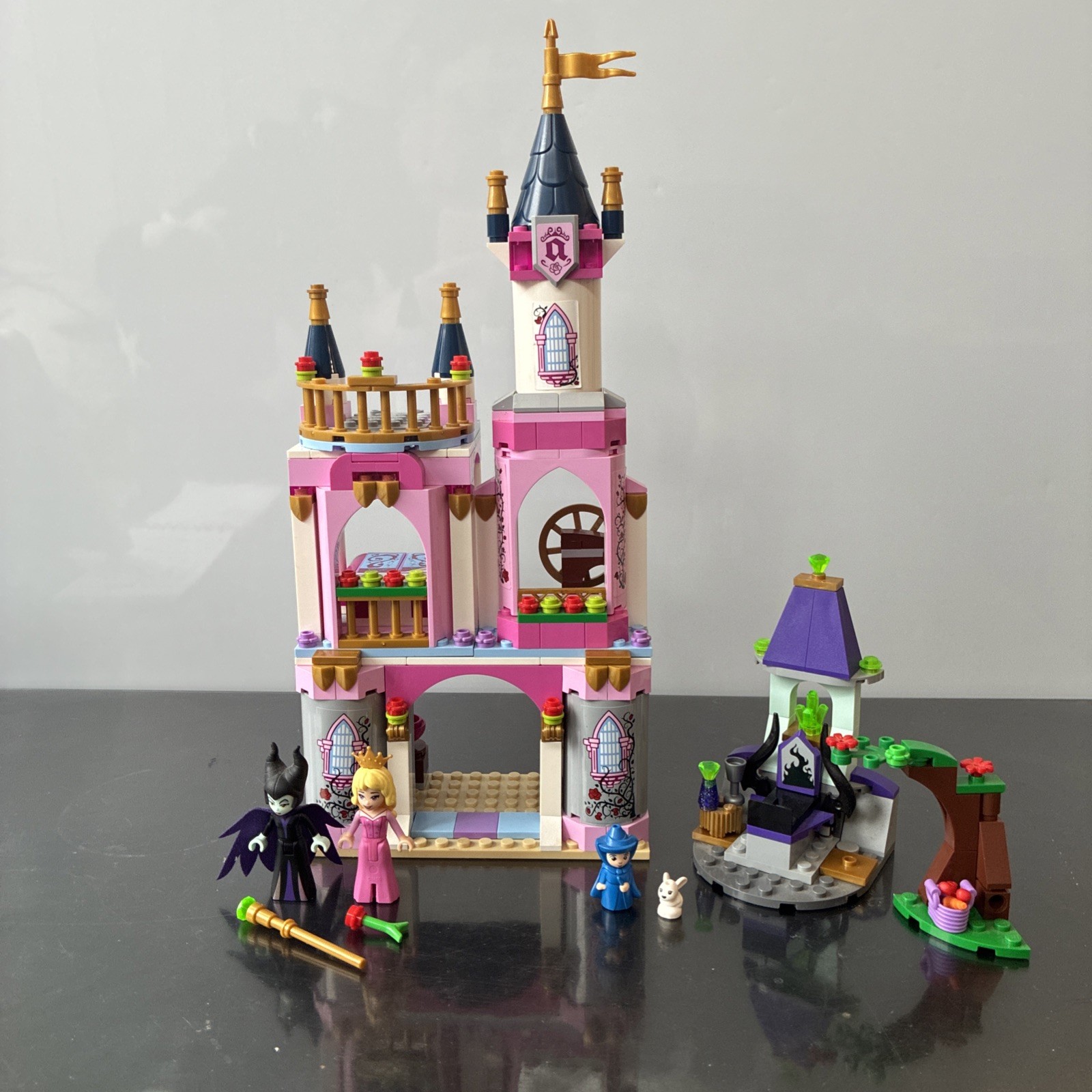 LEGO Disney Princess: Sleeping Beauty's Fairytale Castle (41152)