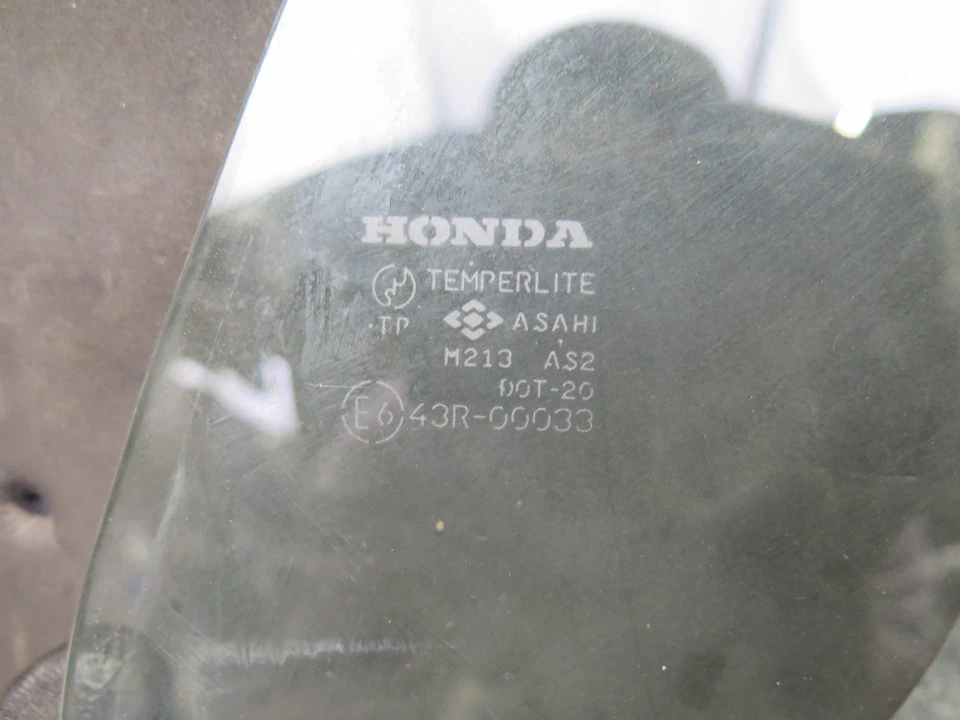 96-97 HONDA DEL SOL VENTANA TRASERA CRISTAL CON DESCONGELACIÓN Y ARNÉS CABLEADO OEM Foto 3 de 4