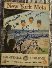 1969 New York Mets Signed Autograph Official Yearbook 10 Signatures W/COA