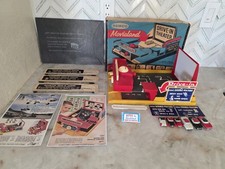 REMCO MOVIELAND COMPLETE W/ WORKING PLATFORM, CARS, MOVIES, BILLBOARDS, ADS
