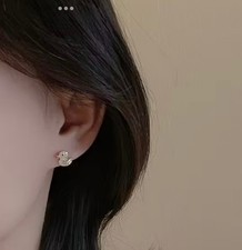 Earrings Cute Duck Stud Earrings - Lightweight Hypoallergenic