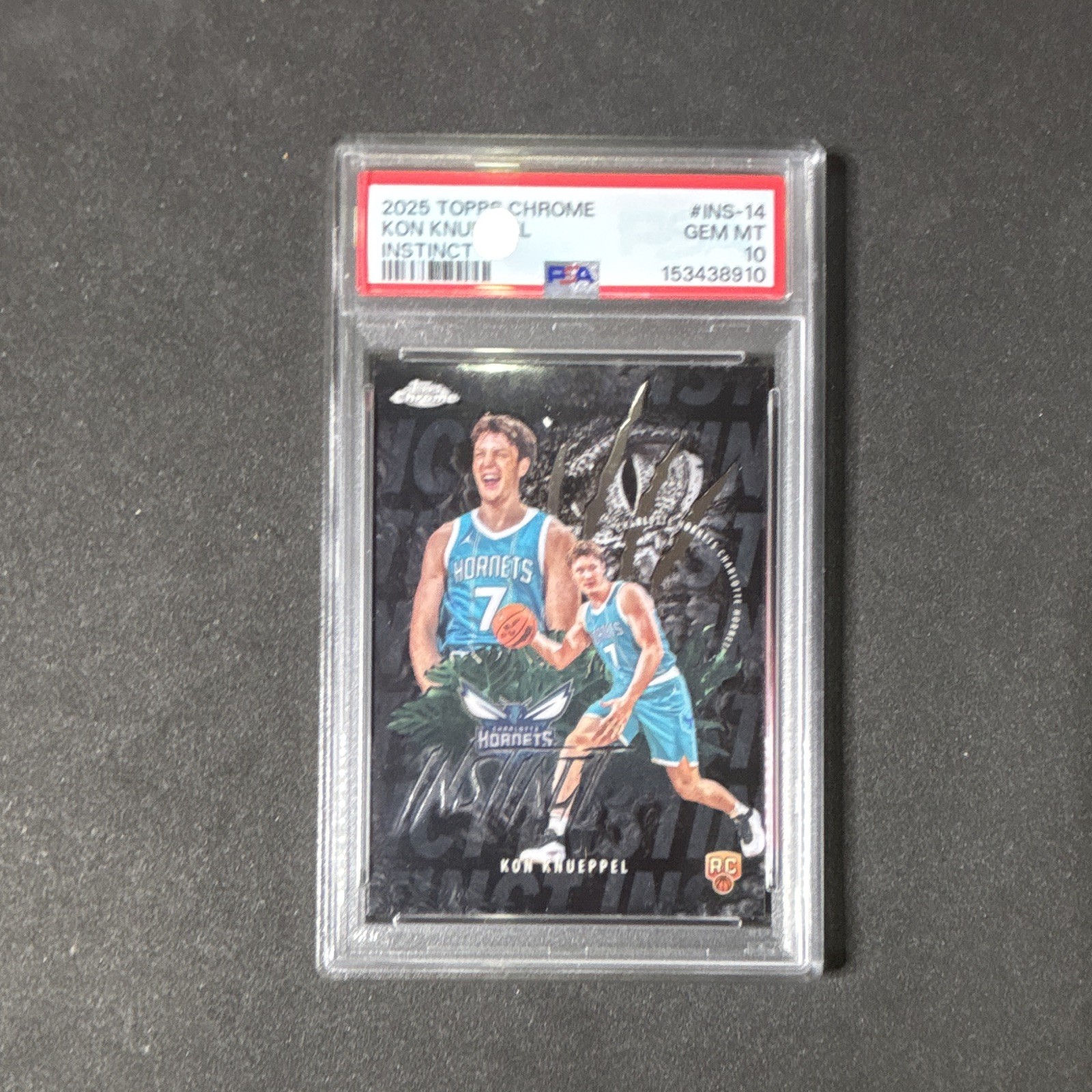Topps Chrome 2025-26 Instinct Kon Knueppel #INS-14 PSA 10 Hornets RC