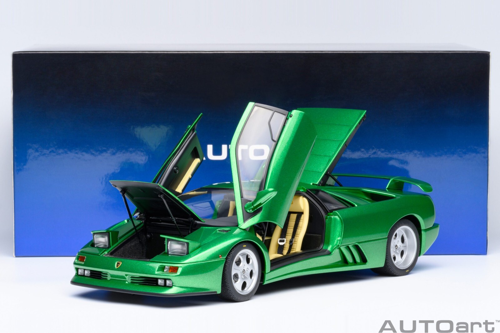 Autoart Lamborghini Diablo SE Edición 30 Aniversario (Micrófono Verde) Escala 1/18