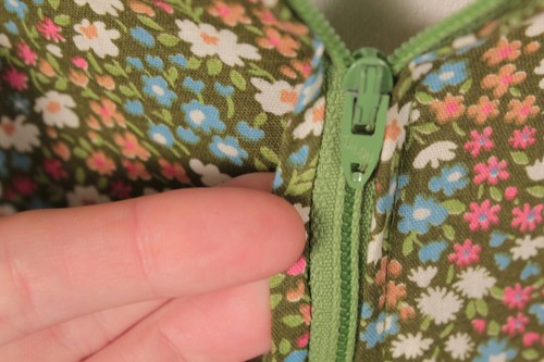 VTG Womens 70s Green & Beige Princess Maxi Dress Sz S 1970s Prairie Flower Print - Picture 11 of 11