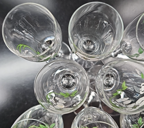 8) Perrier Jouet Fluted Champagne Set Elegant Foral Drinking Stemware France Lot - Picture 11 of 24