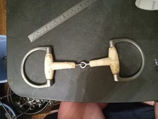 used D-ring snaffle bit 5 in mouth happy mouth