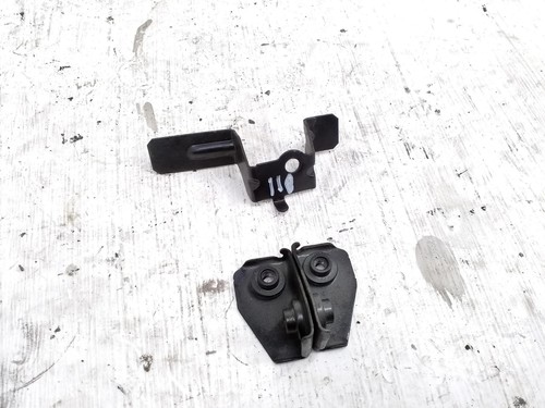 BMW X5 E70 Kotflügelhalter vorne rechts 2.99 Diesel 173kw 2008 27715021