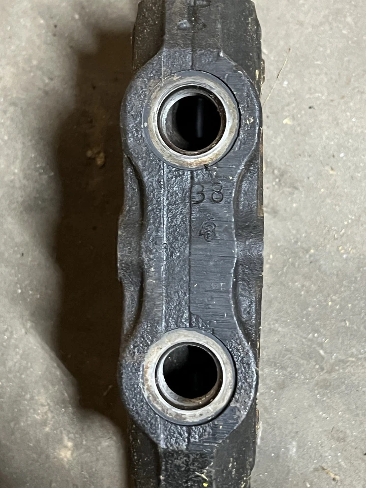 9968492 Válvula hidráulica (cucharón y lanzadera eléctrica) se adapta a Ford New Holland TLB Foto 4 de 4