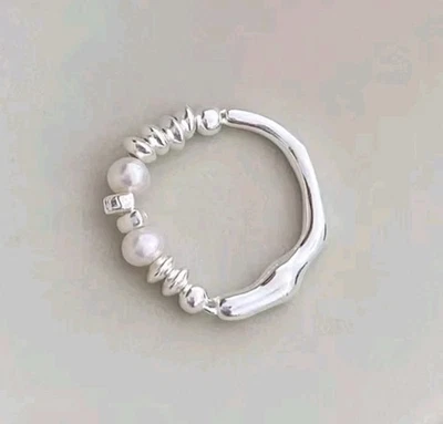 Minamilist Ring Modern Verstellbar. Silber. Geschenk. Damen Ring. Glänzend  - Bild 1 von 4