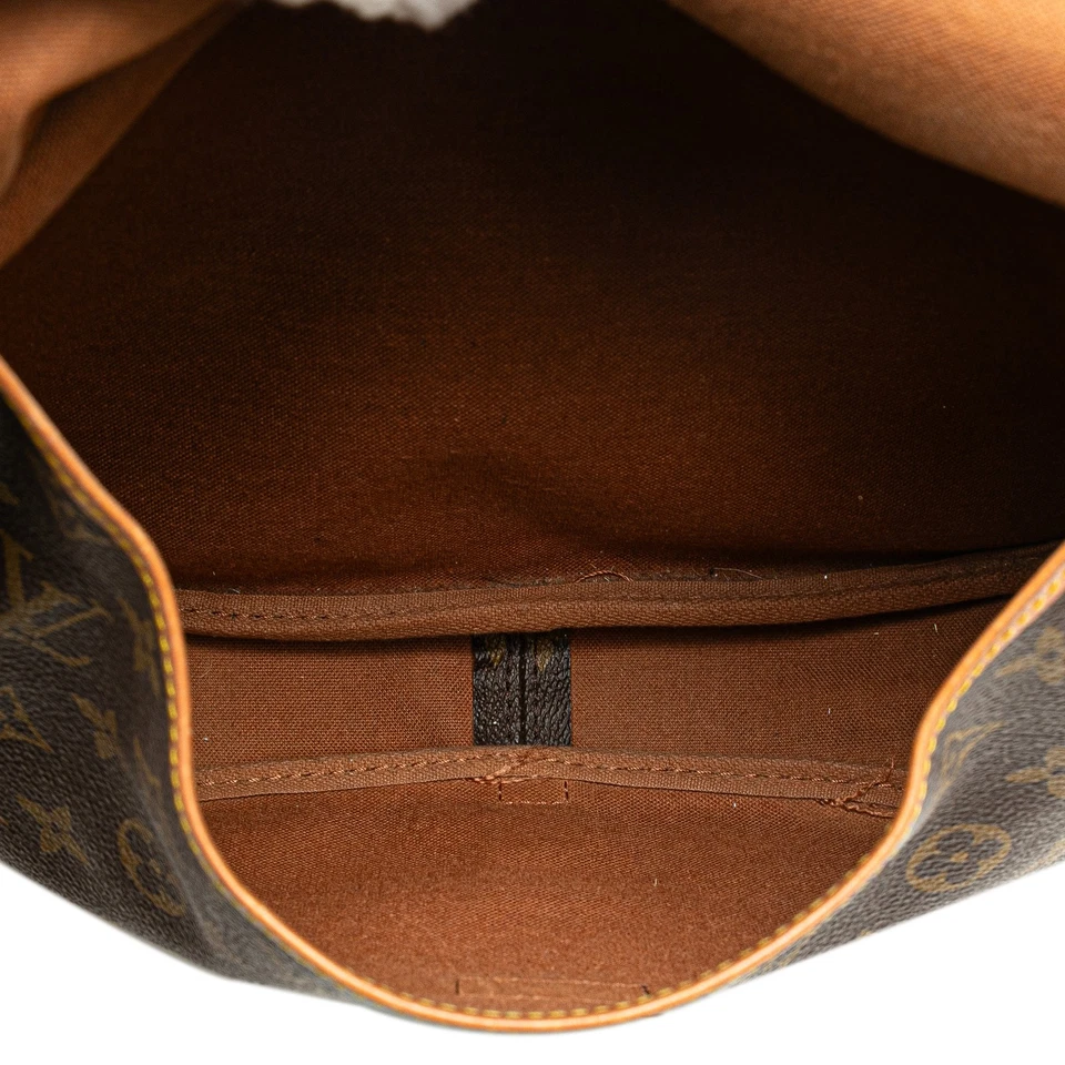 Bolso Bandolera Louis Vuitton Autenticado Monograma Saumur 30 Marrón Lona Foto 4 de 4