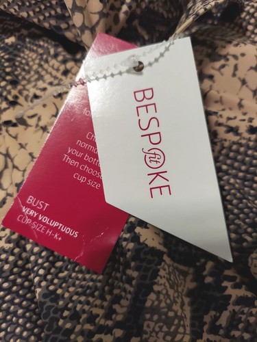 Costume da bagno donna nuovo con etichette su misura taglia 28 H-K pezzo unico stampa serpente - Foto 9 di 12