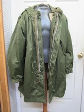 US M1951 Fishtail Parka w/ Liner 1st Pattern Heavy Cotton Sateen Large REPAIRS