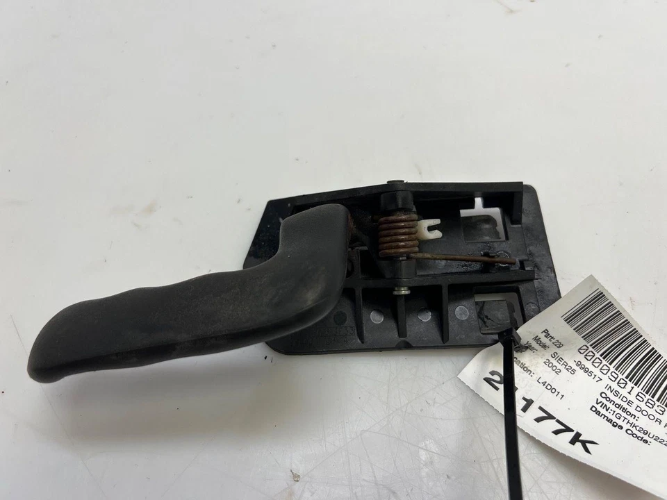 99 - 07 GMC Sierra Classic Inside Door Handle Front LH Driver Side OEM 15760297 - Image 3 of 4