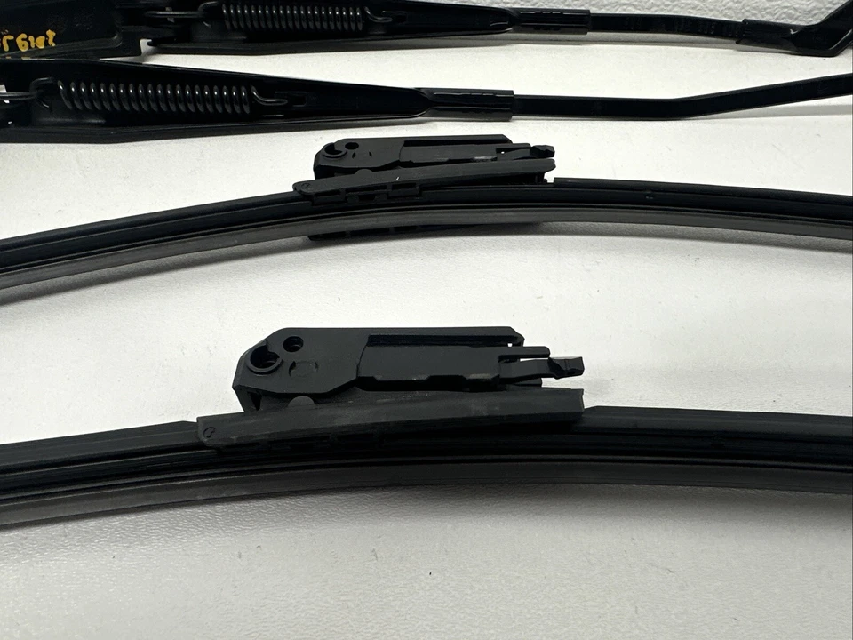 2019-2021 VOLKSWAGEN JETTA ПЕРЕДНИЙ ЛЕВЫЙ И ПРАВЫЙ РЫЧАГ СТЕКЛООЧИСТИТЕЛЯ С КОМПЛЕКТОМ ЛЕЗВИЙ OEM - Изображение 3 из 4