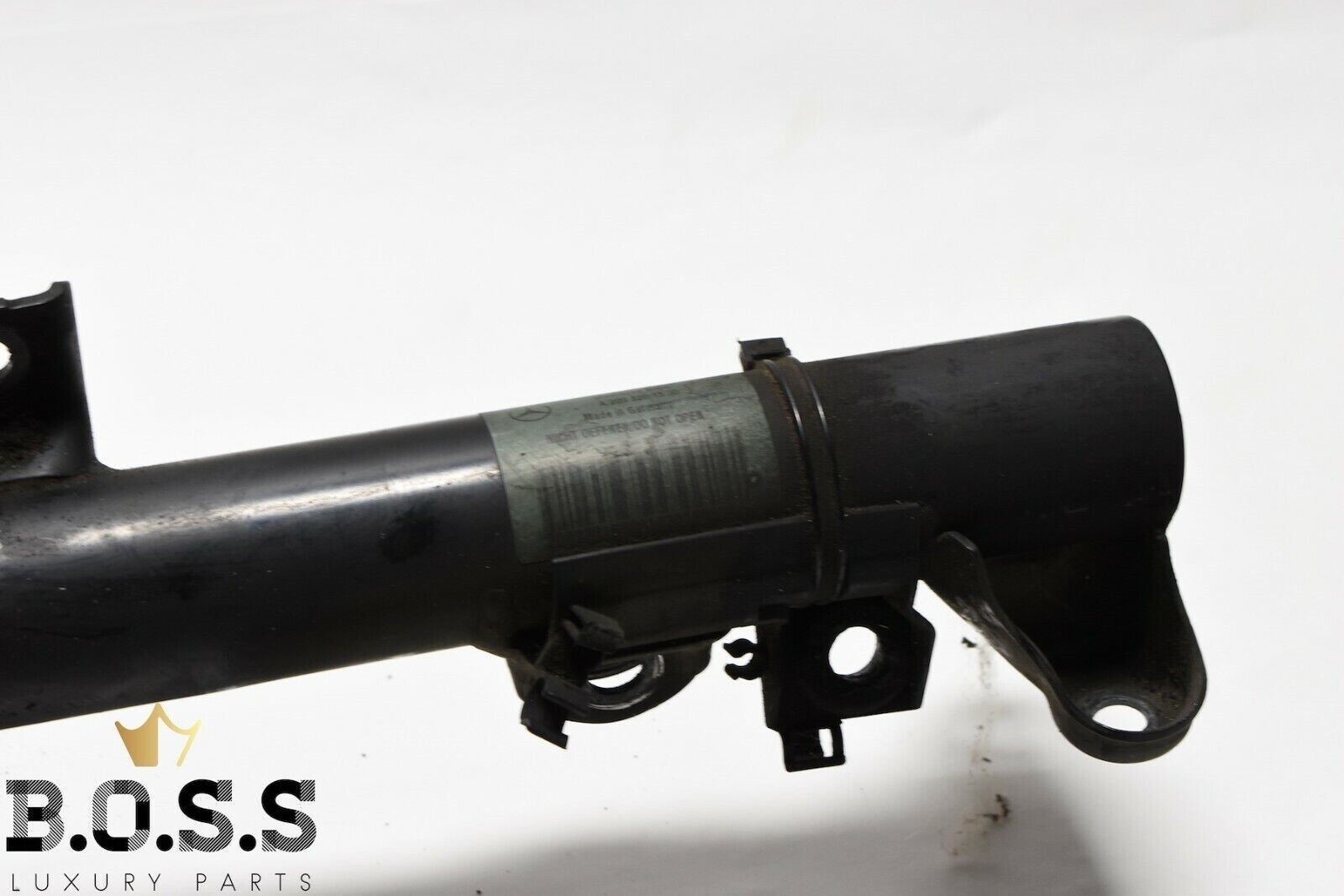 MERCEDES BENZ Clk320 Convertible W209 OEM Front Right Side Spindle 