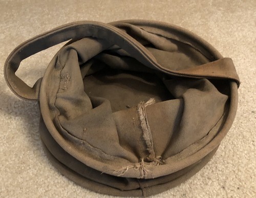 WW II CANVAS COLLAPSIBLE WATER BUCKET FOR VEHICLES STAMPED US (some stains) - Picture 5 of 6