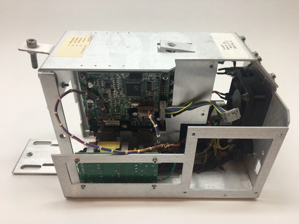 Láser B&W Tek 473nm DPSS - BWTEK B&WTEK BW TEK - Diodo bombeado estado sólido RAMAN Foto 3 de 4