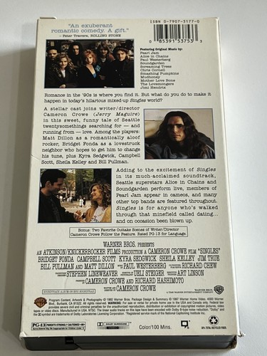 Singles VHS Movie Warner Brothers Home Video 1992 Matt Dillon Bridget Fonda - Foto 2 di 7