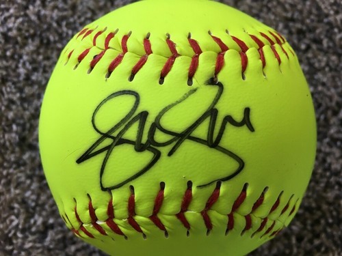 *JENNIE FINCH*FIRMADO*AUTOGRAFIADO*SOFTBOL*EQUIPO EE. UU.*ORO*CERTIFICADO DE AUTENTICIDAD* - Imagen 3 de 5