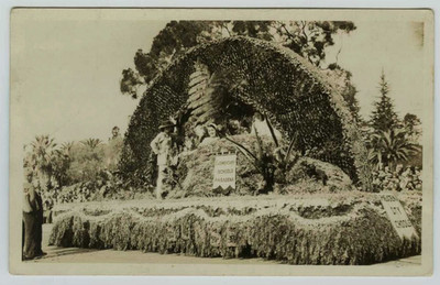Postcard RPPC Tournament of Roses Parade Float Postcard Pasadena AZO 1930's
