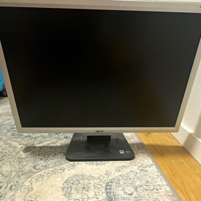 Acer 22 Zoll LCD Monitor Full HD 1920x1080 60Hz 16:9 VGA/DVI-D Schwarz