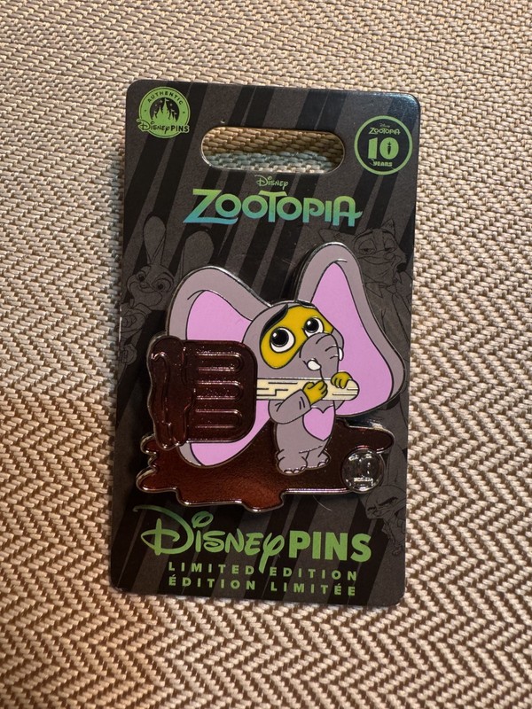 Disney 2026 Zootopia 10th Anniversary Pin Finnick Elephant Costume LE 4000 Pin