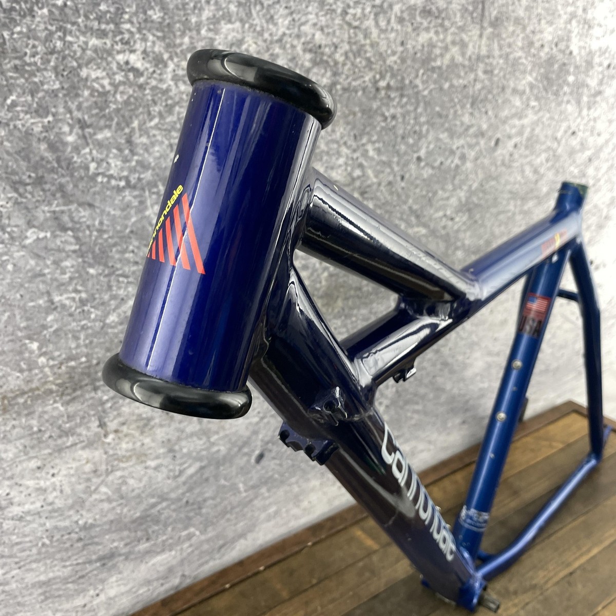 Vintage Cannondale Delta V 700 18 19 Aluminum MTB Frame HeadShok