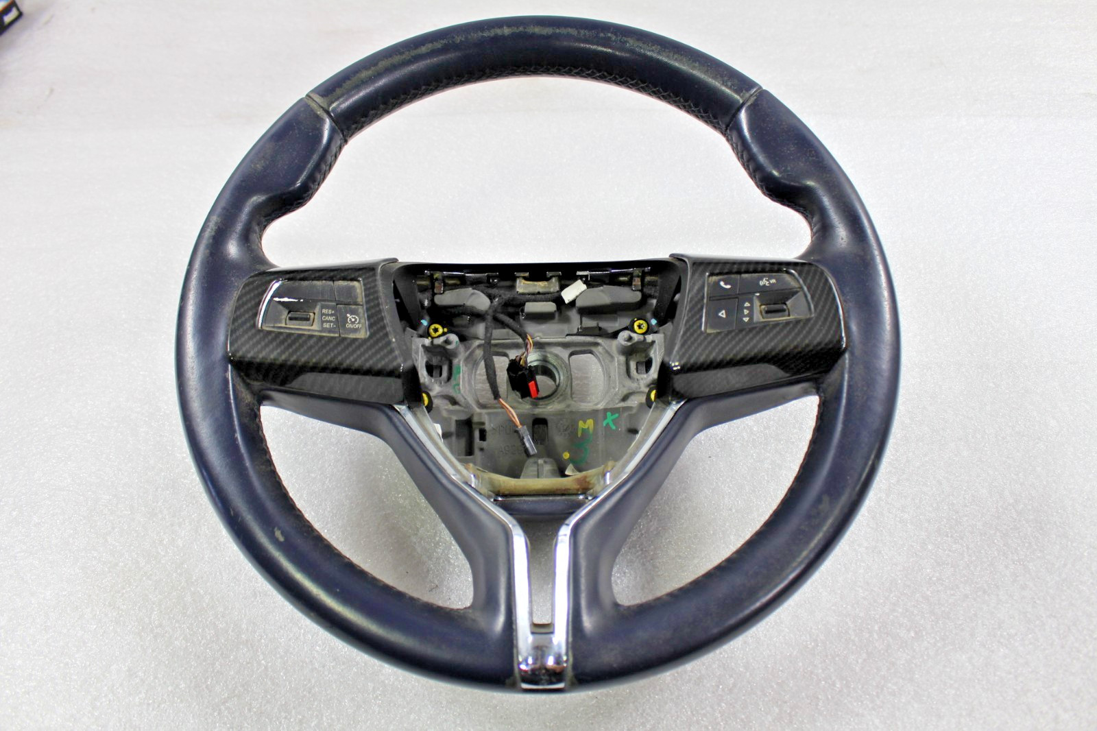 Maserati Quattroporte Steering wheel P/N 670044606