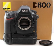 boxed - Nikon D800 36.3 Megapixel Full Frame (FX) Pro DSLR Camera + Grip
