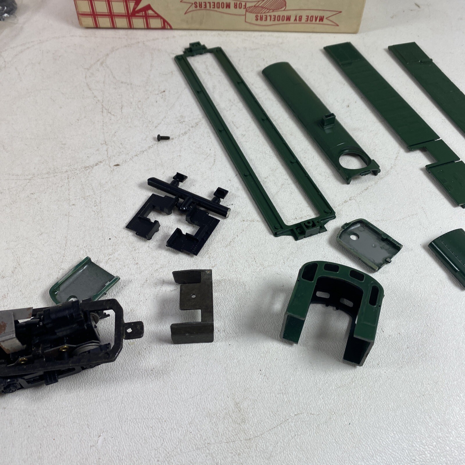 Stewart Hobbies Vintage HO Scale RS3 Ny Kit Partially