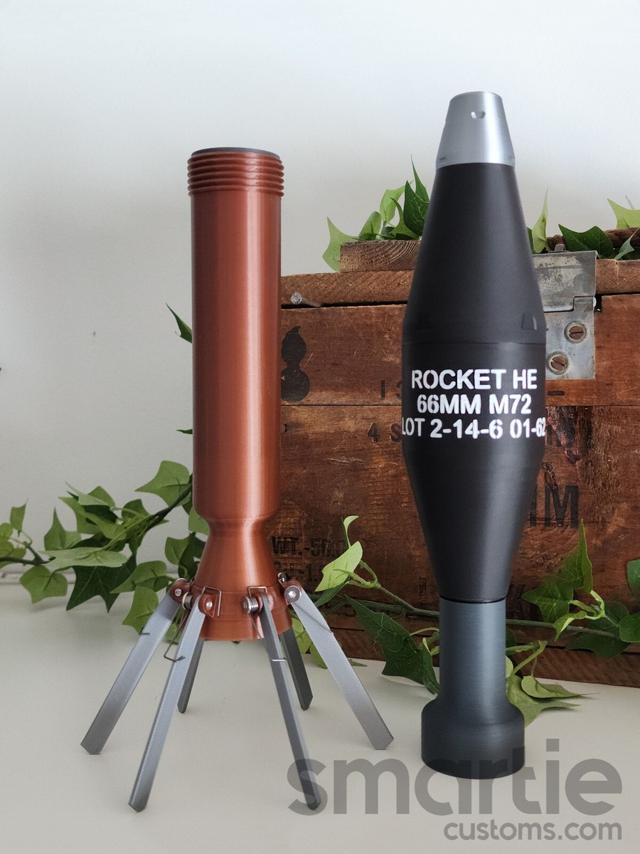 FAKE M72 LAW 66mm HE Rocket w/Spring Loaded Fins - Plastic Replica