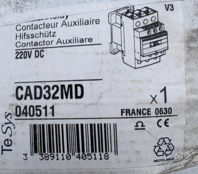 Schneider Electric CAD32MD 040511 Auxiliary Contactor X1