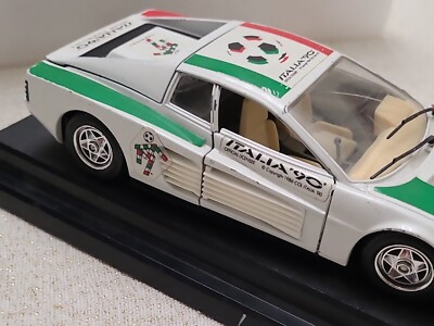 BURAGO 1/24 Ferrari Testarossa 1984 Italia`90 1990 World Cup
