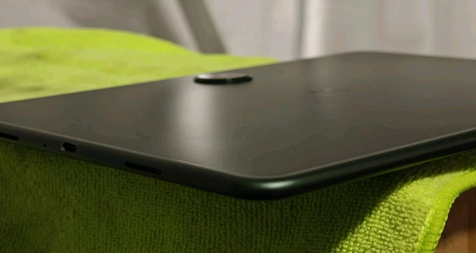 OnePlus Pad, Wifi /Aspen Green, 128GB, 11.6 144Hz/67W SUPERVOOC / Condition A- - Image 3 of 4