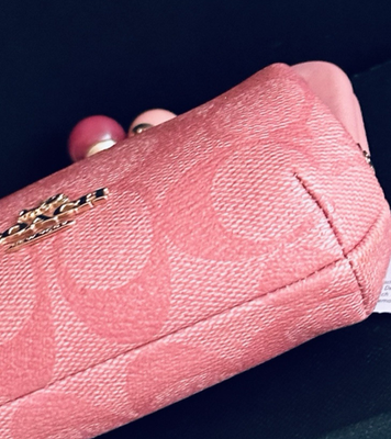 NEW COACH SIGNATURE CANDY PINK NORA FRAME KISSLOCK COIN PURSE