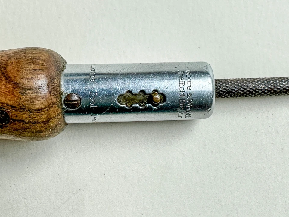 Two vintage MOORE & WRIGHT ratchet screwdrivers - Image 3 of 4