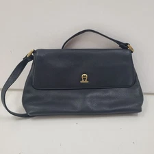 Vintage Etienne Aigner Sholder Bag Purse Leather Black