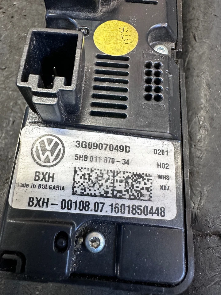 Centralina Climatizzatore VW TOURAN 5T1 3G0907049D 2018 - Immagine 4 di 4