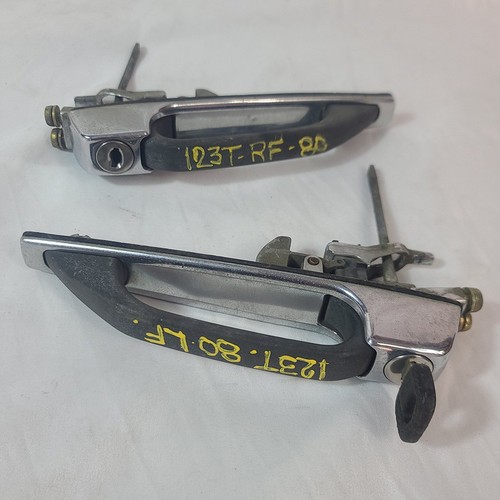 Genuine Mercedes Door Handles Front Pair w/ Key W123