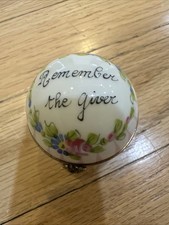 Limoges France Peint Main  Remember the Giver  2  tall 1.75  round