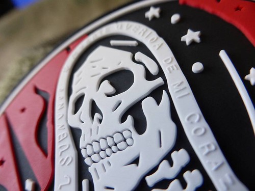 Parche Santa Muerte, parche de goma rojo/3D - Imagen 5 de 9