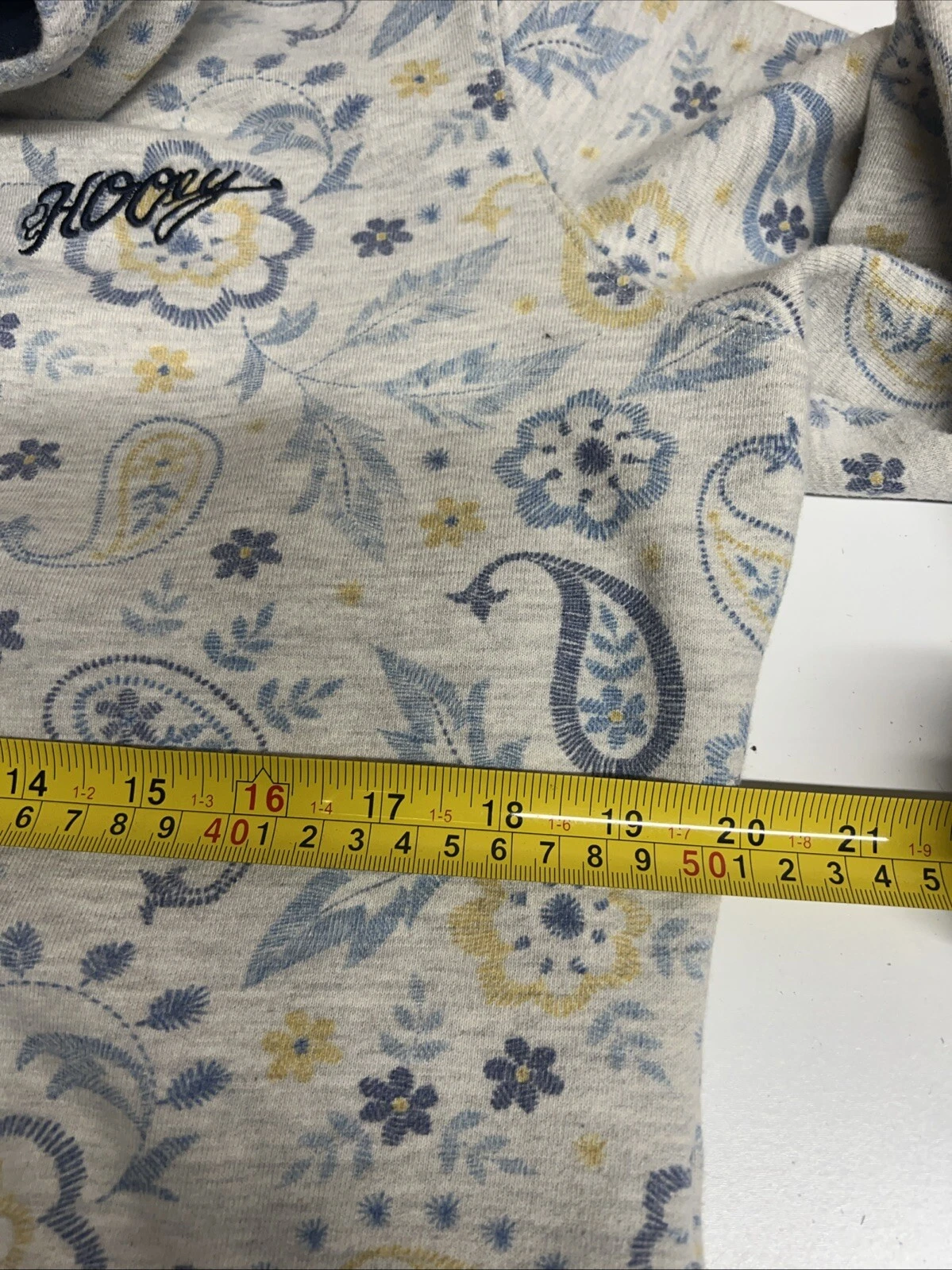 OFF WHITE FELPA CON CAPPUCCIO HOOEY DONNA PANNA PAISLEY Large Preloved