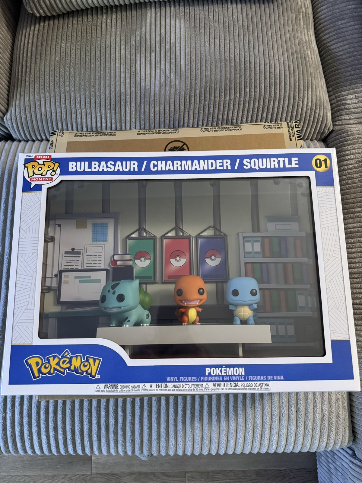 Funko Pop! Momentos Deluxe con Estuche: Pokémon - Bulbasaur / Charmander / Squirtle