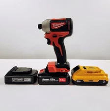 Bauer /DeWalt /Hercules 20v Battery Adapter for Milwaukee M18 Tools