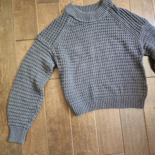 Universal Thread Girls Junior Gray Knit Sweater - Size M - Picture 3 of 15