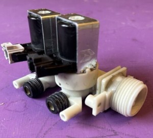 INDESIT IWD61450 Waschmaschine Wassereinlassventil 33390056