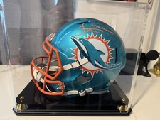 🔥Tyreek Hill  & Jevon Holland Autographed full size  Speed helmet.🔥HOF🔥