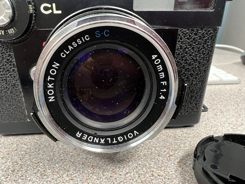 Leitz Leica Minolta CL mit Voigtländer Nokton Objektiv 40 mm f/1,4 - Bild 2 von 7