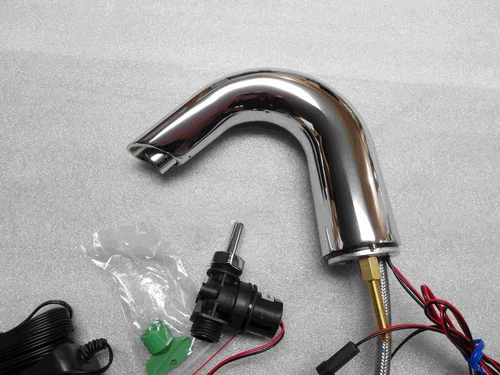 PROFLO PFXE200 Lubec 0.5 GPM 1 Hole Bathroom Faucet - Chrome READ - Picture 4 of 8