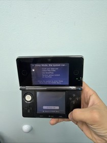 USA Nintendo 3DS 2GB Handheld System - Black (Read Desc.)